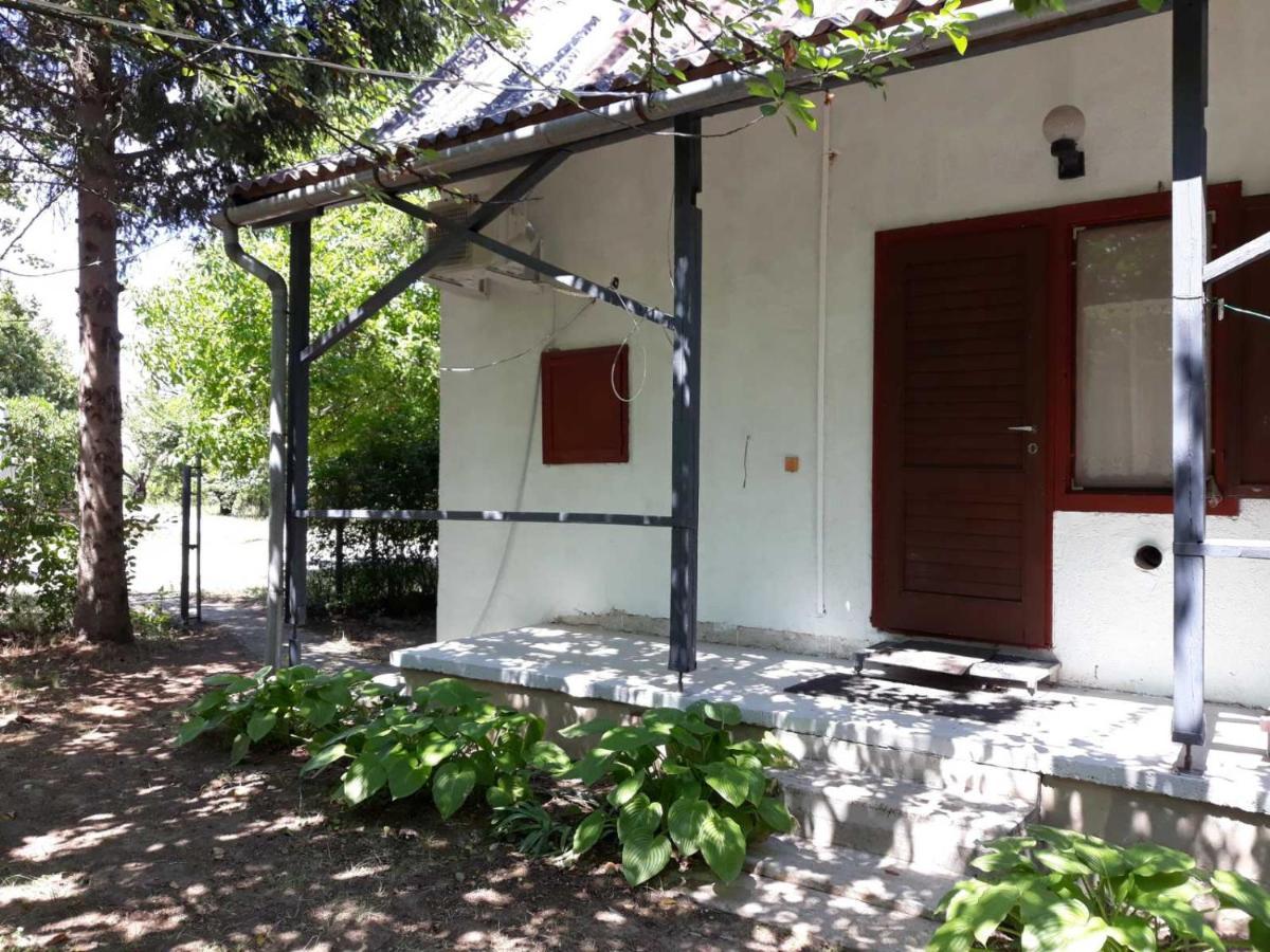 Nefelejcs Apartman Fertohomok Екстер'єр фото